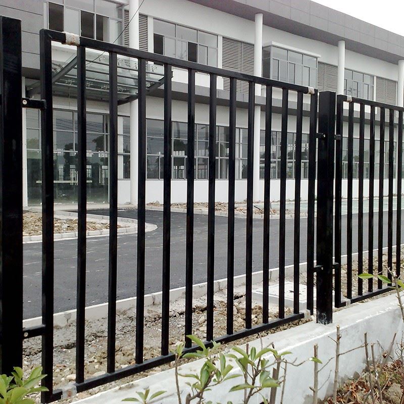 Standard Galvanised Steel Guardrail suppliers